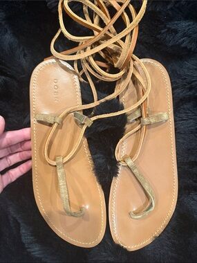 Doen Tan Leather Lace-Up Sandals